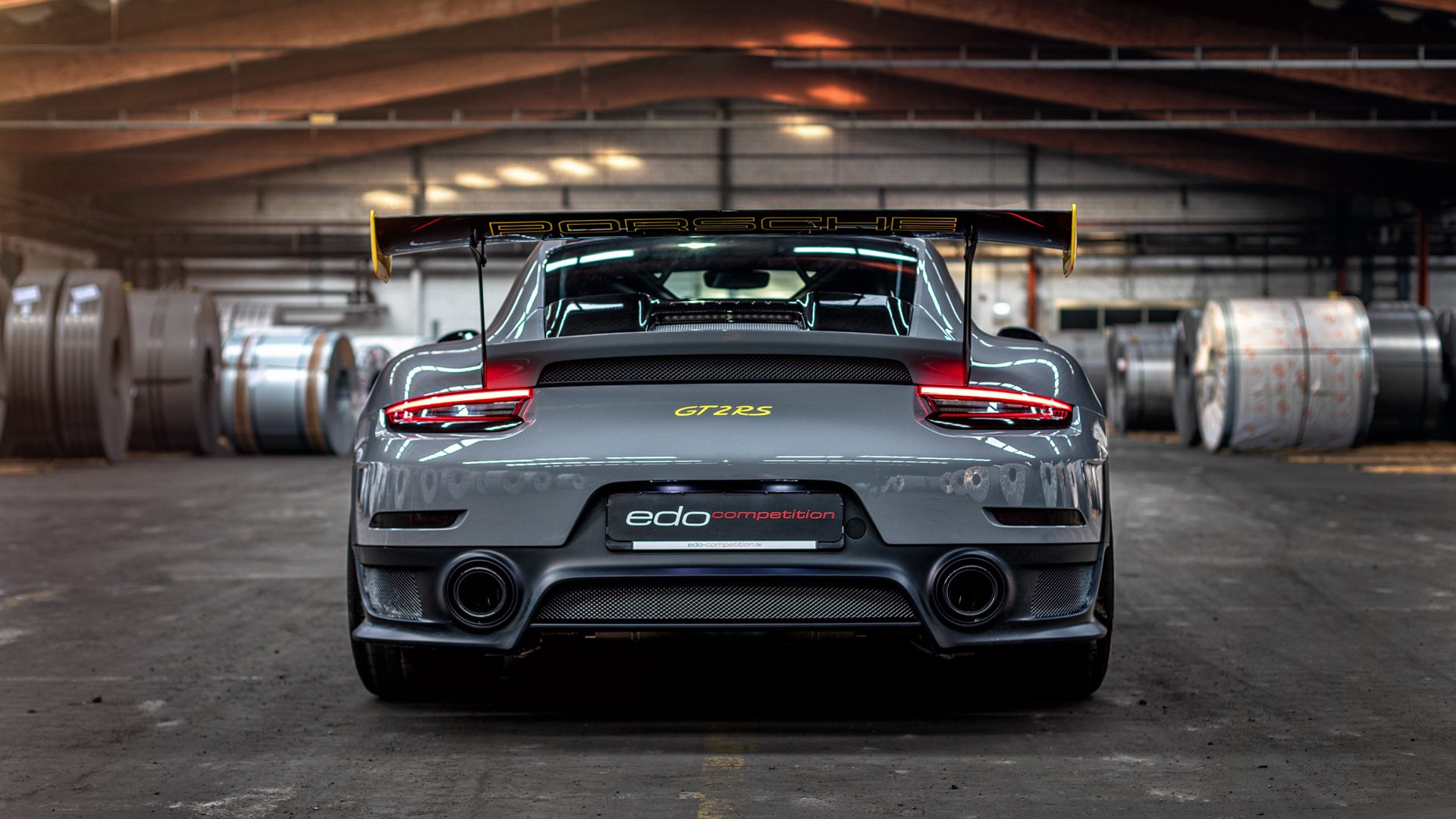 关键比赛中球员实现完美合作,取得胜利,关键球员是什么公司