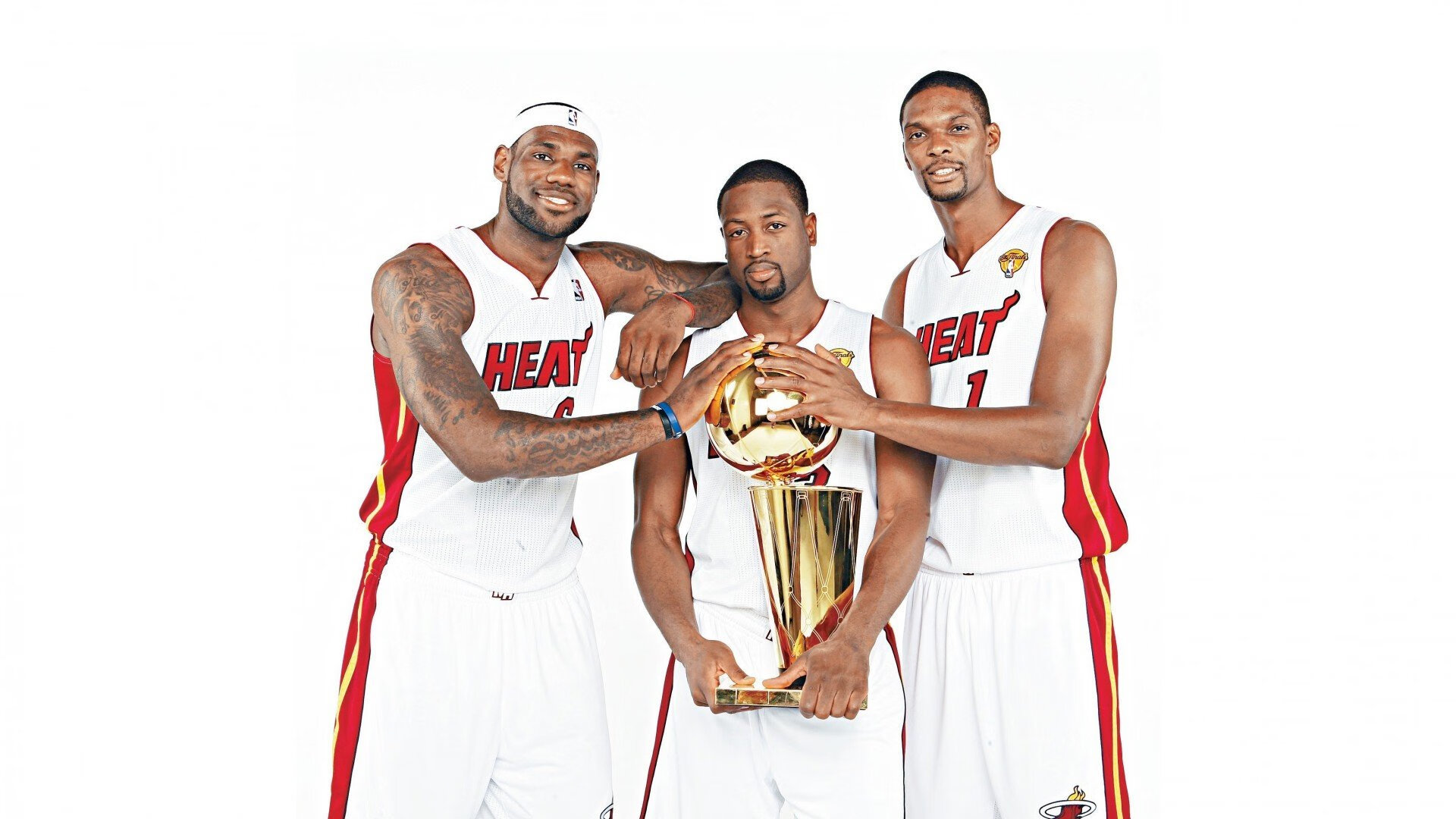 九游网页版入口-中国男篮海外拉练期间全胜 士气高涨，海外打球的中国篮球