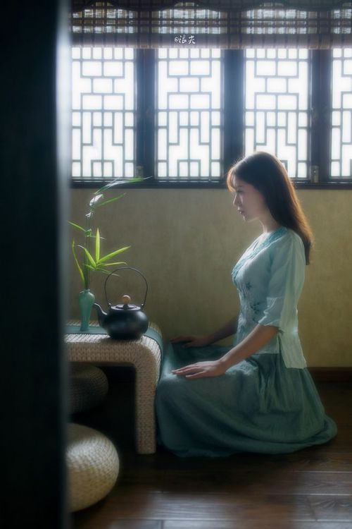 专业俱乐部转型为足球学院推动系统培养，足球俱乐部培训业务方案